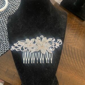 Elegant Silver Floral Hair Comb